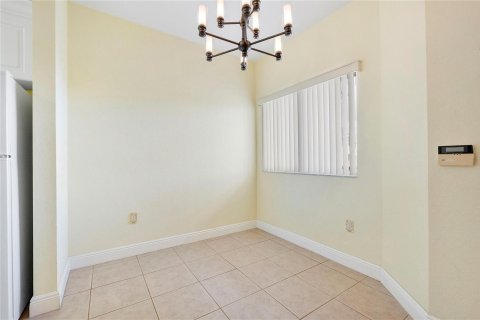 Condominio en venta en Fort Lauderdale, Florida, 2 dormitorios, 114.64 m2 № 2153898 - foto 2