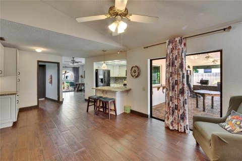 House in Plant City, Florida 3 bedrooms, 159.05 sq.m. № 1749294 - photo 20