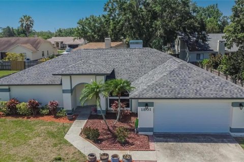 House in Plant City, Florida 3 bedrooms, 159.05 sq.m. № 1749294 - photo 1