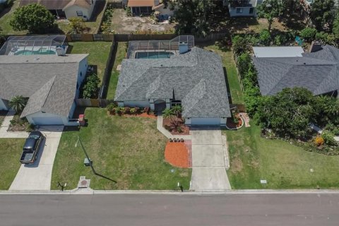 House in Plant City, Florida 3 bedrooms, 159.05 sq.m. № 1749294 - photo 6