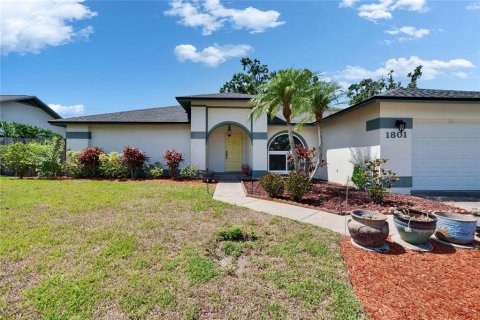 House in Plant City, Florida 3 bedrooms, 159.05 sq.m. № 1749294 - photo 2