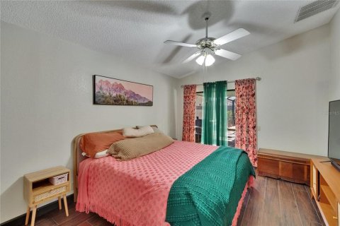 House in Plant City, Florida 3 bedrooms, 159.05 sq.m. № 1749294 - photo 25