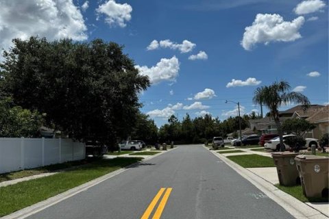 House in Kissimmee, Florida 3 bedrooms, 129.6 sq.m. № 1608825 - photo 28
