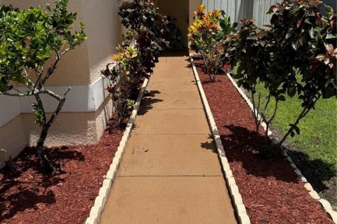 House in Kissimmee, Florida 3 bedrooms, 129.6 sq.m. № 1608825 - photo 7