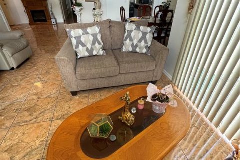 House in Kissimmee, Florida 3 bedrooms, 129.6 sq.m. № 1608825 - photo 20