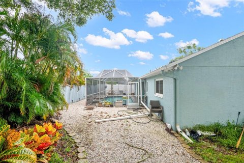 Casa en alquiler en Tarpon Springs, Florida, 3 dormitorios, 155.43 m2 № 1901563 - foto 29