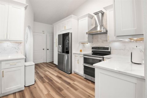 Casa en alquiler en Tarpon Springs, Florida, 3 dormitorios, 155.43 m2 № 1901563 - foto 12