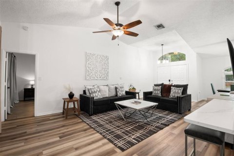 Casa en alquiler en Tarpon Springs, Florida, 3 dormitorios, 155.43 m2 № 1901563 - foto 9