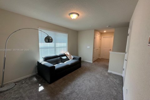 Townhouse in Lauderdale Lakes, Florida 3 bedrooms, 243.96 sq.m. № 2068528 - photo 11