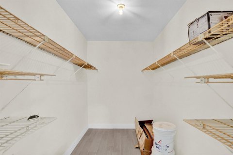 Condo in Oakland Park, Florida, 2 bedrooms  № 2082592 - photo 18