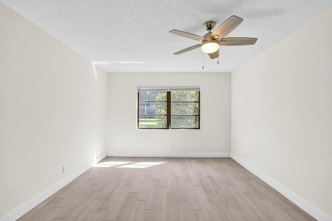 Condo in Oakland Park, Florida, 2 bedrooms  № 2082592 - photo 15