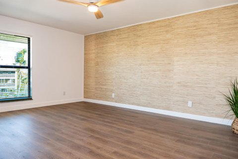 Condo in Stuart, Florida, 2 bedrooms  № 2083635 - photo 22