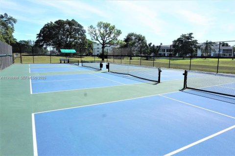 Condo in Deerfield Beach, Florida, 1 bedroom  № 2053282 - photo 24