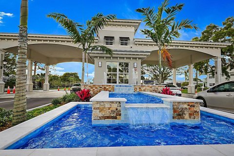 Condo in Deerfield Beach, Florida, 1 bedroom  № 2053282 - photo 15