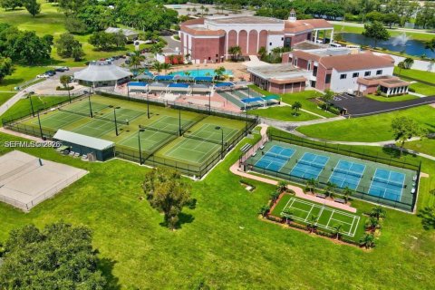 Condo in Deerfield Beach, Florida, 1 bedroom  № 2053282 - photo 18