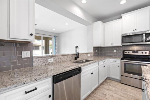Adosado en alquiler en Lakewood Ranch, Florida, 3 dormitorios, 161.56 m2 № 1876854 - foto 6