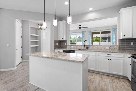 Adosado en alquiler en Lakewood Ranch, Florida, 3 dormitorios, 161.56 m2 № 1876854 - foto 4