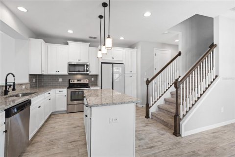 Adosado en alquiler en Lakewood Ranch, Florida, 3 dormitorios, 161.56 m2 № 1876854 - foto 5