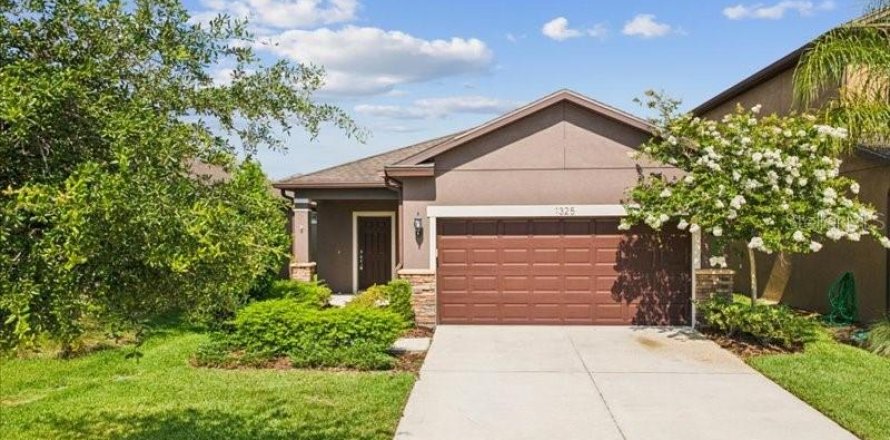 House in Ruskin, Florida 3 bedrooms, 152.36 sq.m. № 1803015
