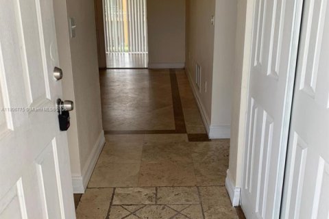 Copropriété à louer à Miami Gardens, Floride: 1 chambre, 67.82 m2 № 1981841 - photo 13