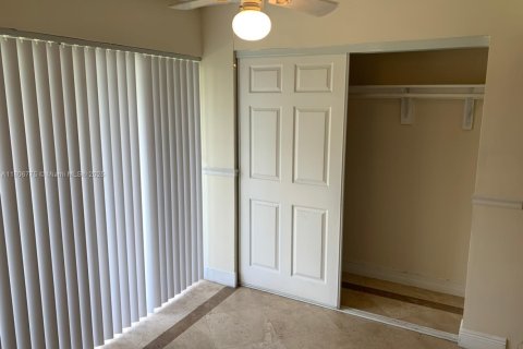 Copropriété à louer à Miami Gardens, Floride: 1 chambre, 67.82 m2 № 1981841 - photo 7