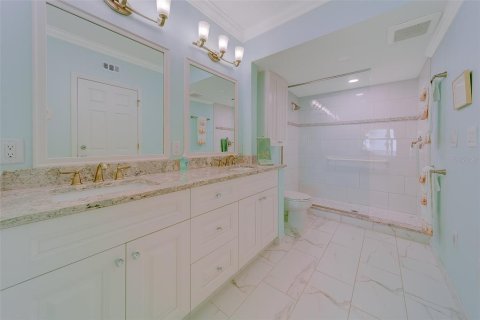 Condo in North Redington Beach, Florida, 2 bedrooms  № 2231526 - photo 28