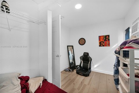 Купить коммерческую недвижимость в Майами, Флорида 98.1м2, № 2068180 - фото 18