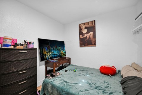 Купить коммерческую недвижимость в Майами, Флорида 98.1м2, № 2068180 - фото 27