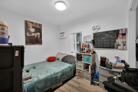 Купить коммерческую недвижимость в Майами, Флорида 98.1м2, № 2068180 - фото 25