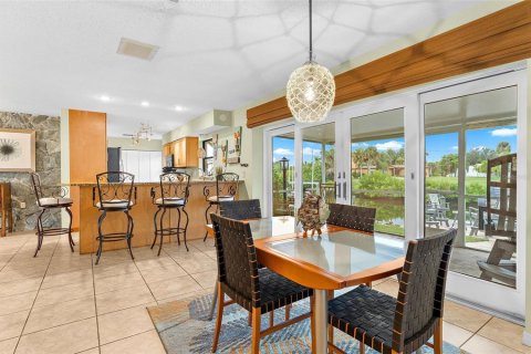 House in Osprey, Florida 2 bedrooms, 130.43 sq.m. № 2402782 - photo 16