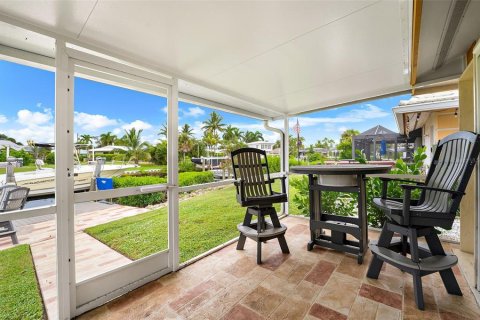 House in Osprey, Florida 2 bedrooms, 130.43 sq.m. № 2402782 - photo 25