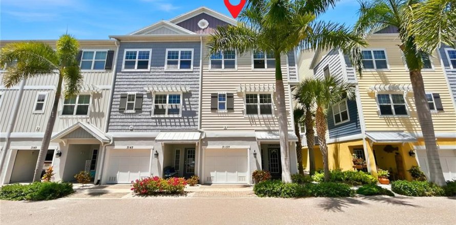 Touwnhouse à Saint Petersburg, Floride 3 chambres, 183.02 m2 № 2091648