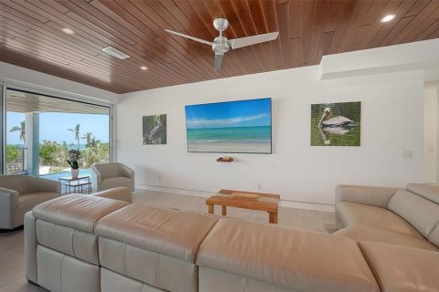 House in Longboat Key, Florida 4 bedrooms, 392.42 sq.m. № 1761027 - photo 19