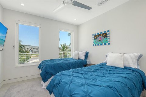 House in Longboat Key, Florida 4 bedrooms, 392.42 sq.m. № 1761027 - photo 26