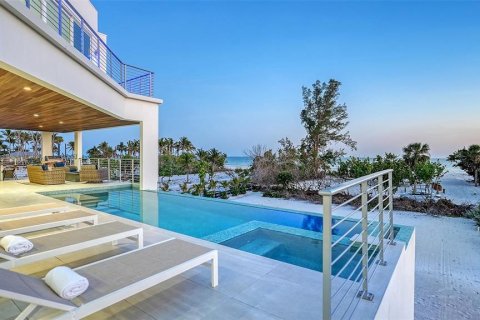 House in Longboat Key, Florida 4 bedrooms, 392.42 sq.m. № 1761027 - photo 5