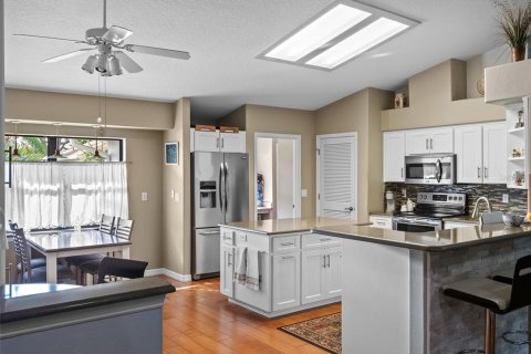 Casa en venta en Leesburg, Florida, 3 dormitorios, 249.35 m2 № 1911916 - foto 13