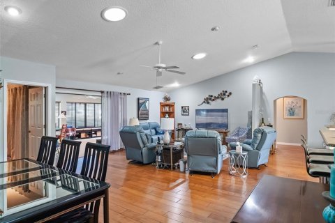 Casa en venta en Leesburg, Florida, 3 dormitorios, 249.35 m2 № 1911916 - foto 6