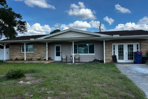 Casa en Holiday, Florida 2 dormitorios, 134.71 m2 № 2379800