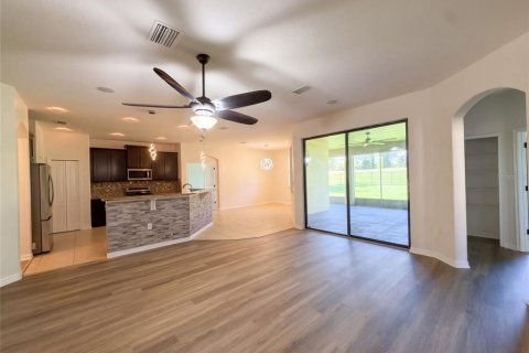Villa ou maison à vendre à Tampa, Floride: 4 chambres, 264.68 m2 № 2424372 - photo 3