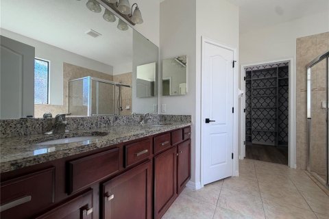Villa ou maison à vendre à Tampa, Floride: 4 chambres, 264.68 m2 № 2424372 - photo 12