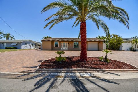 House in Bradenton, Florida 2 bedrooms, 140.47 sq.m. № 1650664 - photo 3