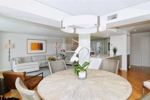 Touwnhouse à louer à Sarasota, Floride: 3 chambres, 177.16 m2 № 1810739 - photo 17