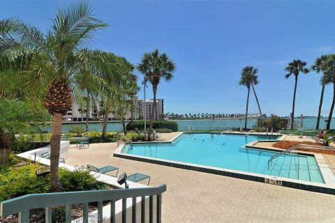 Adosado en alquiler en Sarasota, Florida, 3 dormitorios, 177.16 m2 № 1810739 - foto 4