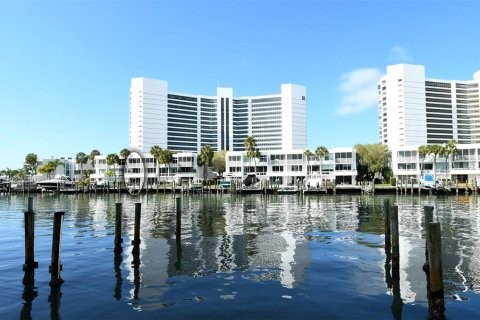 Touwnhouse à louer à Sarasota, Floride: 3 chambres, 177.16 m2 № 1810739 - photo 3