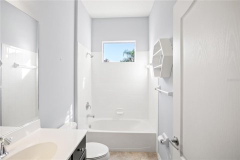Casa en venta en Lakewood Ranch, Florida, 3 dormitorios, 199.55 m2 № 1898726 - foto 11