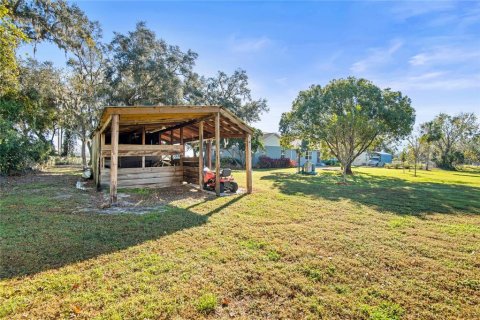 House in Dover, Florida 3 bedrooms, 234.49 sq.m. № 1545559 - photo 29
