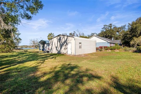 House in Dover, Florida 3 bedrooms, 234.49 sq.m. № 1545559 - photo 6