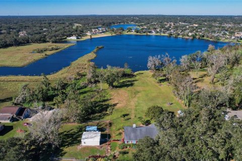 House in Dover, Florida 3 bedrooms, 234.49 sq.m. № 1545559 - photo 11