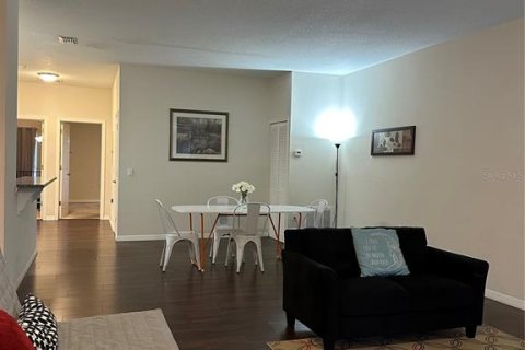 Condo in Kissimmee, Florida, 3 bedrooms  № 1912388 - photo 2