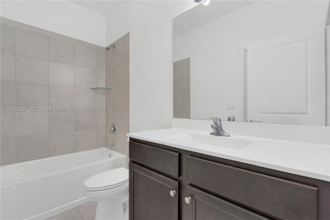 Townhouse in Homestead, Florida 3 bedrooms, 123.19 sq.m. № 2154507 - photo 28